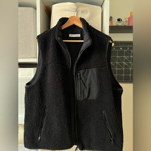 Zara Black Fleece Vest